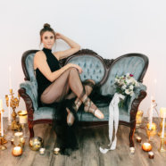 Blue Velvet Loveseat Ballerina